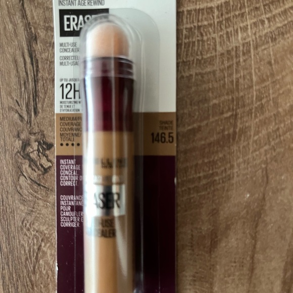 Maybelinne concealer. New. Color 146.5 - Picture 3 of 3